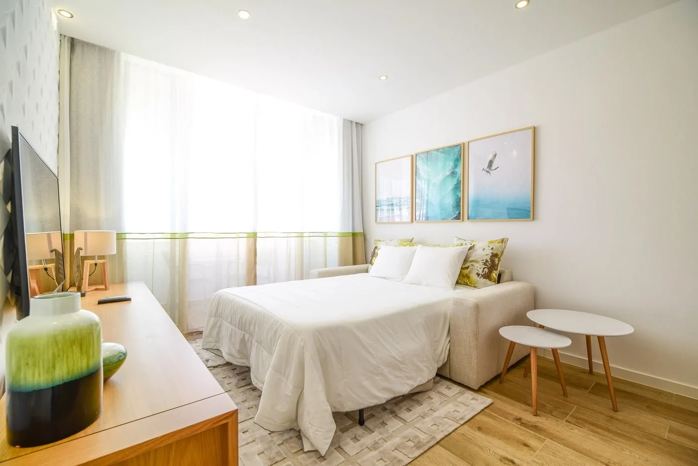 Timeless Beach II — interior 9